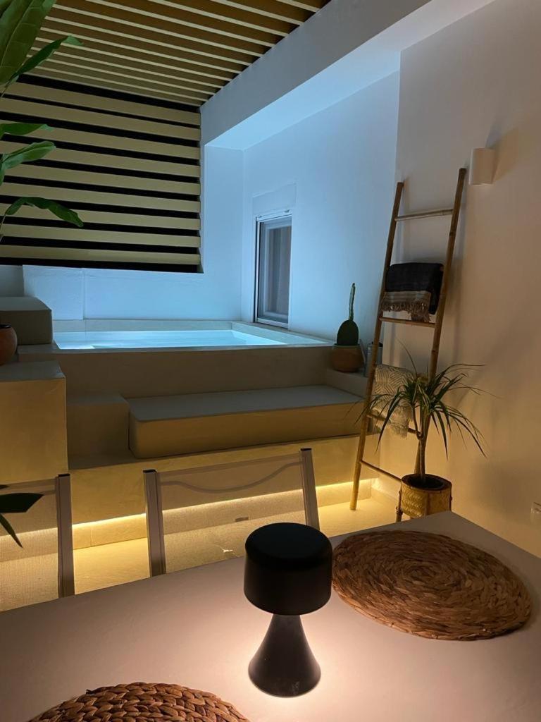 Appartamento Skyhigh, Nilie Hospitality Mgmt Salonicco Esterno foto